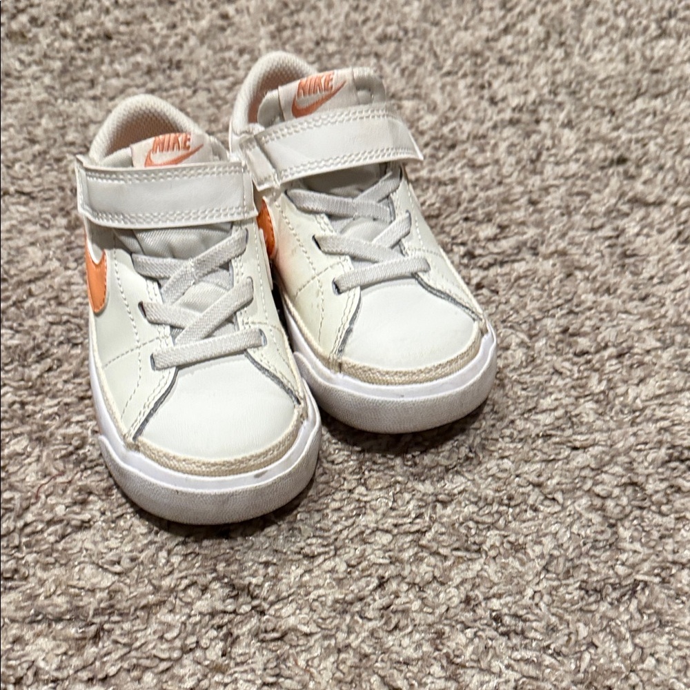 Toddler Nike sneakers